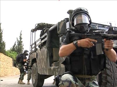 مغاوير الجيش اللبناني يقدمون عرضاً - أرشيف