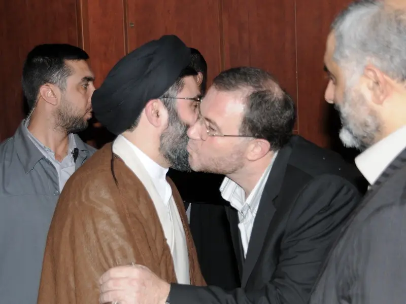 الحاج علي زريق يتلقى تهنئة  سماحة السيد هاشم صفي الدين