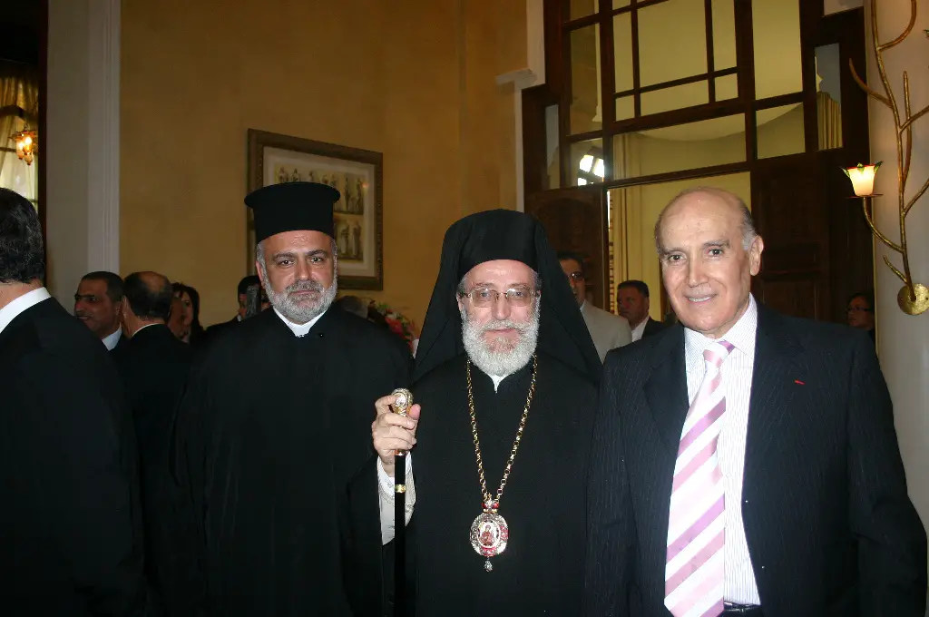 الدكتور كامل مهنا والمطران الياس الكفوري وفاعليات من المنطقة