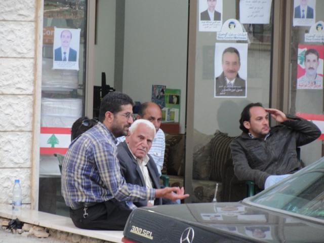 عباس عواضة وحسين عبدالله ينتظران  إعلان النتائج