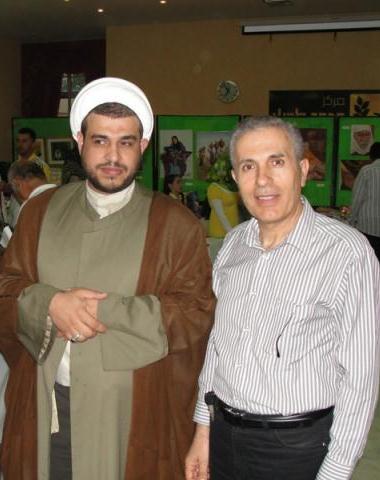 الشيخ محمد قانصو والأستاذ عزت رشيدي خلال أحد الأنشطة الثقافية في الخيام