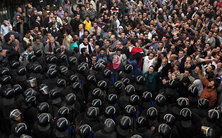 ثورة مصر تنتصر: فجر جديد للأمة العربية