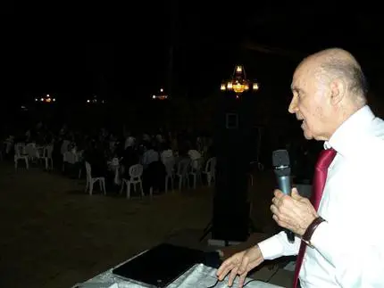 الدكتور كامل مهنا رئيسها، هو المؤسس هو المنسق العام لتجمع الهيئات الأهلية التطوعية في لبنان