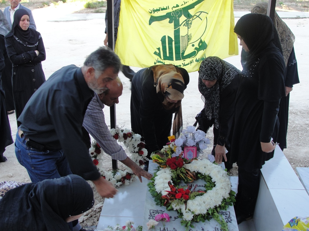 يا بيّي حبّيت شوفك عروس ...