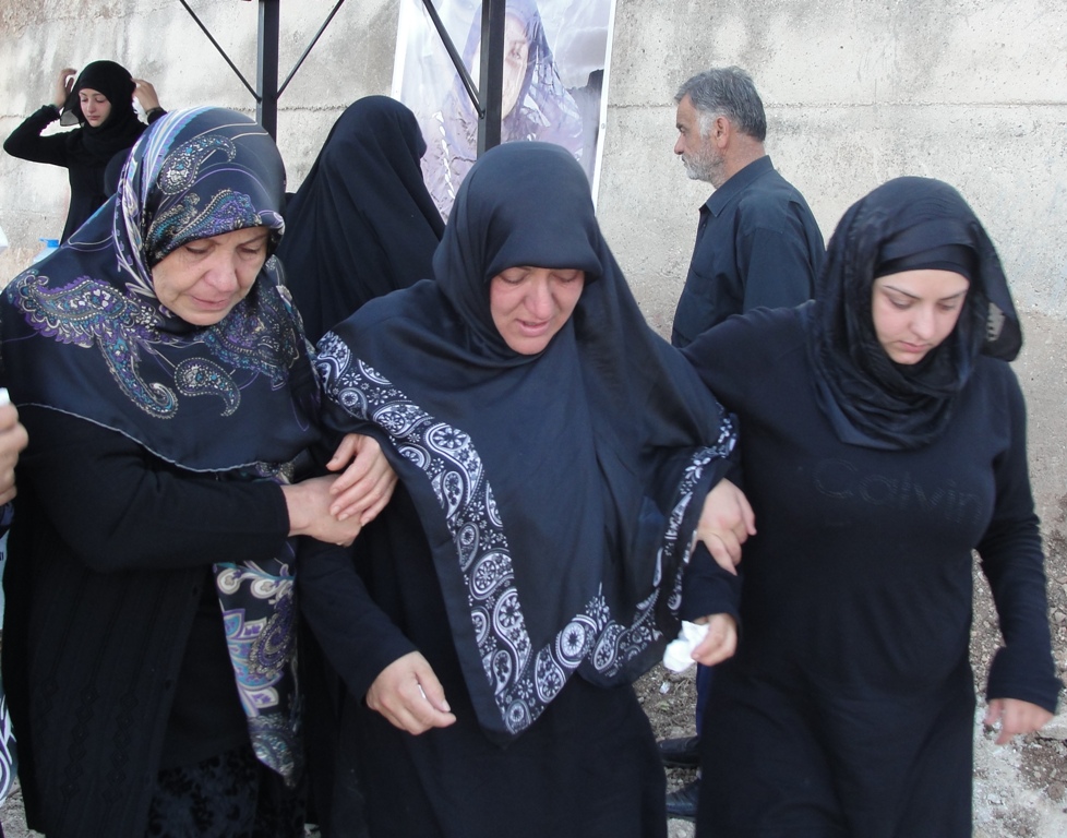 والحة عُلا: يا عُلا دق القدر بابك ... ... لوين رحتي وتركتي احبابك؟