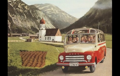 بوسطة الخيام.. كانت تنقل ركاباً وأخباراً