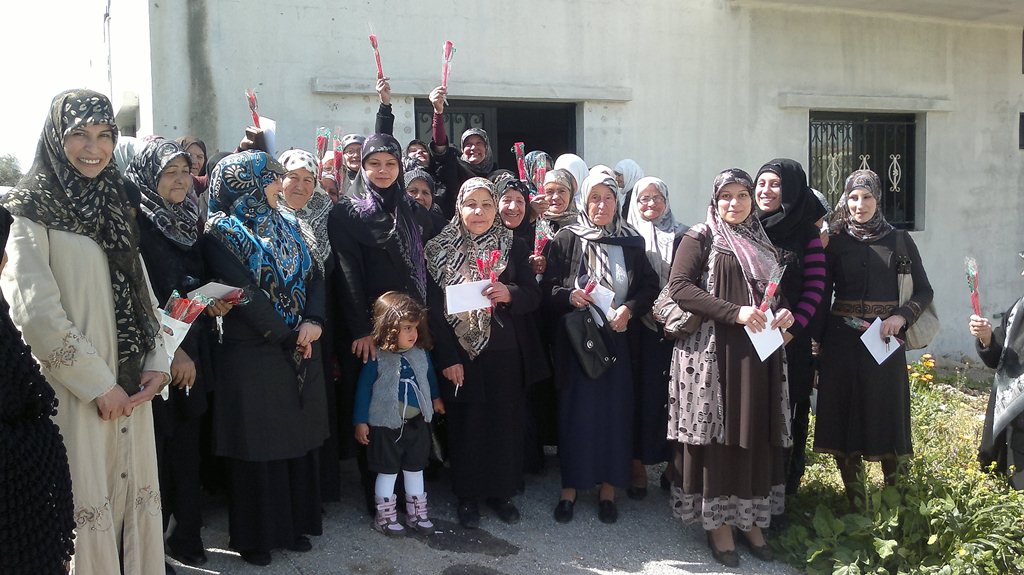 جمعية شؤون المرأة تكرّم المسنّين وأمّهات الشهداء في الخيام