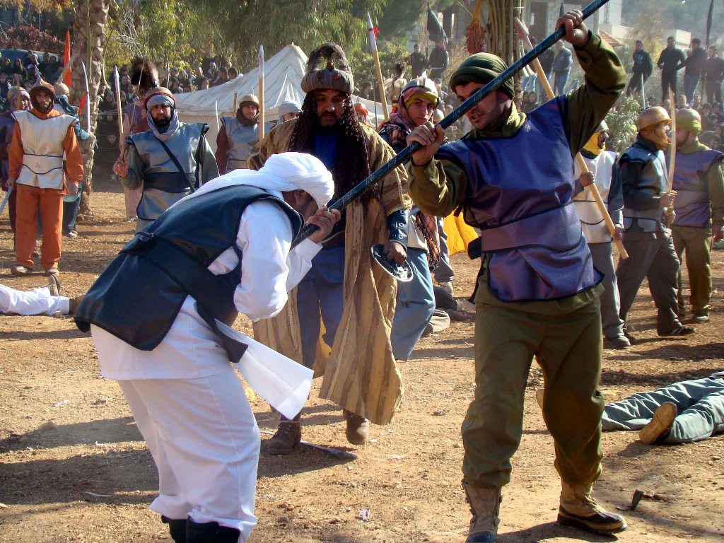 واقعة الطف.. مسرحية عاشورائية في كفركلا 6-12-2011 - أرشيف