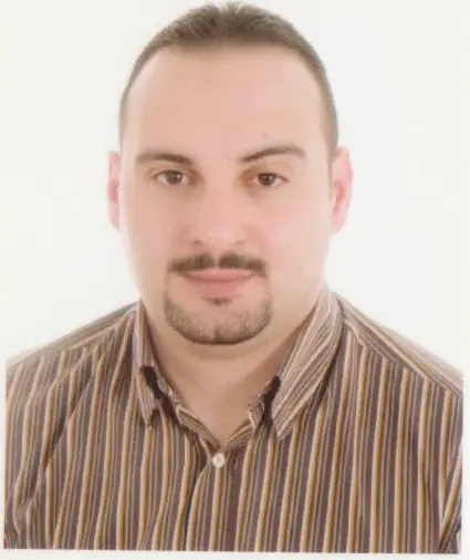 فقيد الخيام الغالي طارق علي حيدر