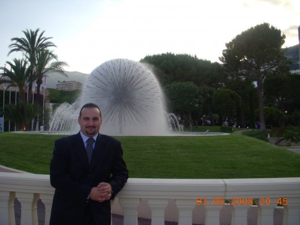 فقيد الخيام الغالي طارق علي حيدر