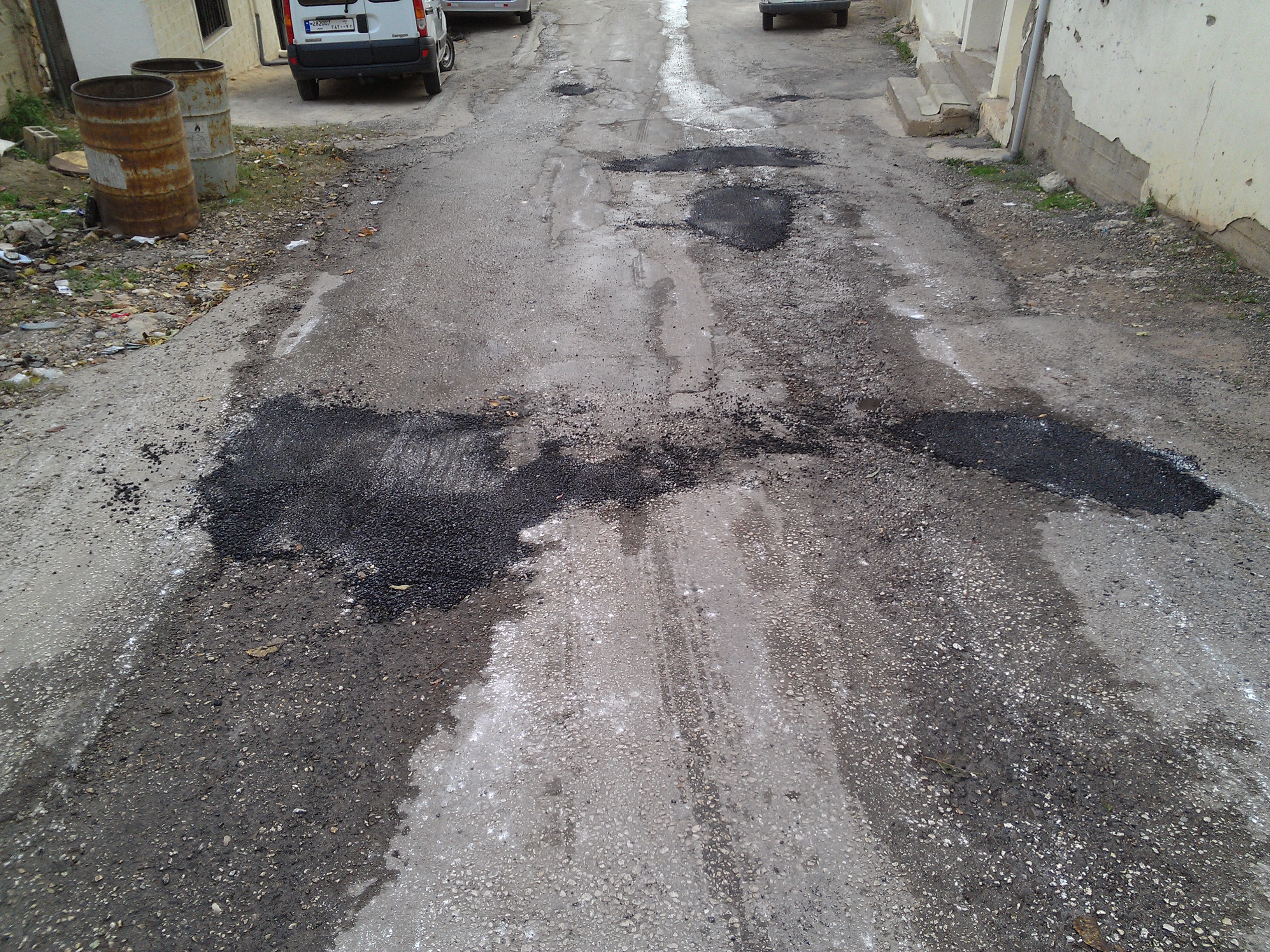 وأخيراً: بلدية الخيام تزفت الحارة الشرقية.. يا فرحة ما تمّت