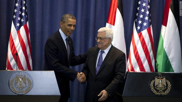 الرئيس الأمريكي، باراك أوباما خلال لقائه برئيس السلطة الفلسطينية،  محمود عباس
