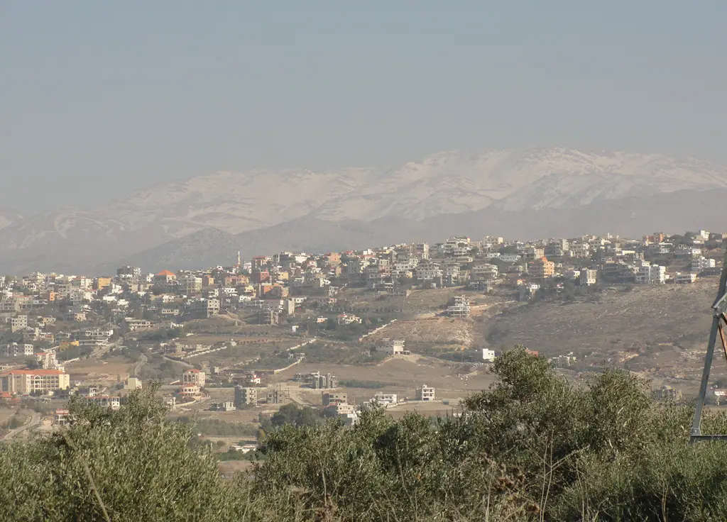 يبقى حبك للخيام رأسمالك وحنبنك لربوعها متعتك..