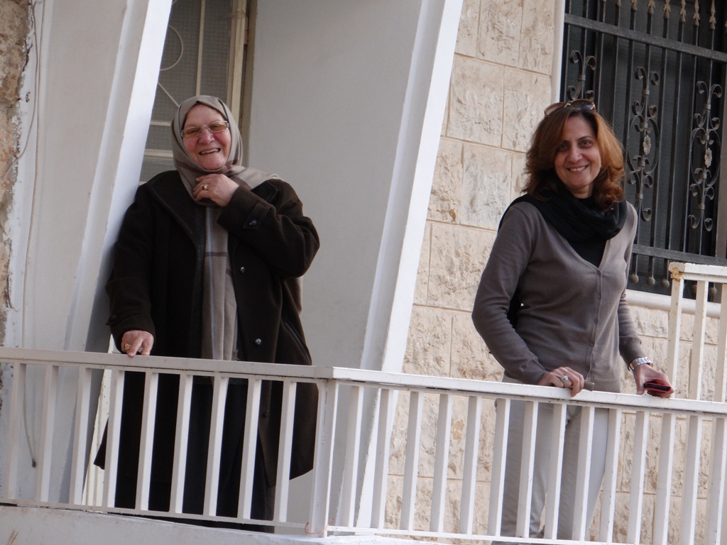 ساهم هذا الموقع العام بنسيان الغربة للكثير من الخياميين