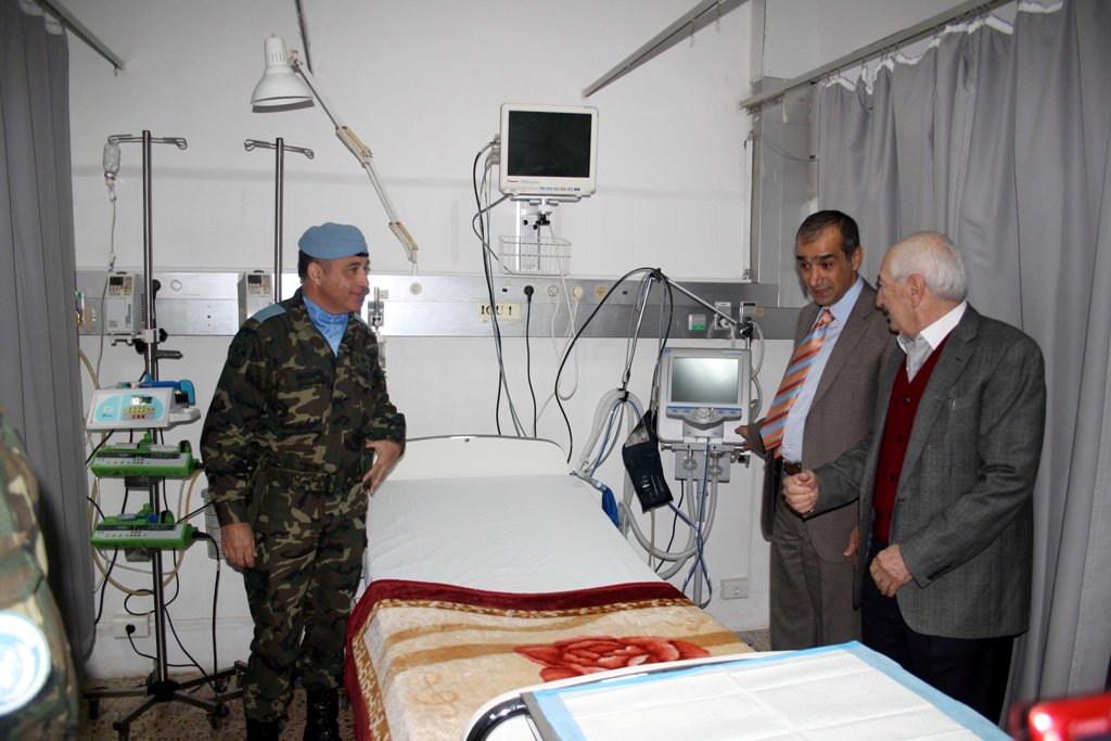 اليونيفيل تقدّم تجهيزات طبية لغرفة العناية المركّزة في مستشفى مرجعيون الحكومي