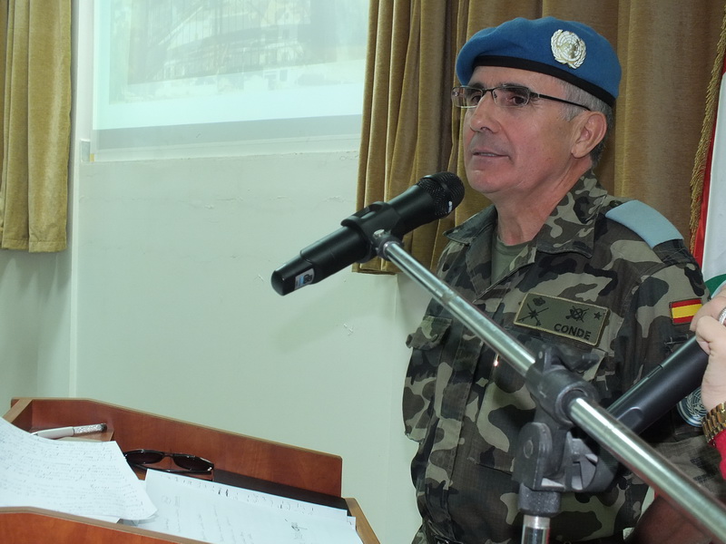 الجنرال كوندي متحدثاً في حفل توقيع الكتاب - صورة مايا العشي – مرجعيون
