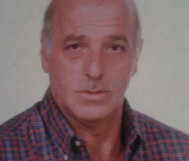 أكرم حسن عبدالله الذي غادر الدنيا باكراً بعد أن أنهكه التعب والمرض فكان الموت خاتمة الأتعاب والأوجاع وبدء الراحة الأبدية