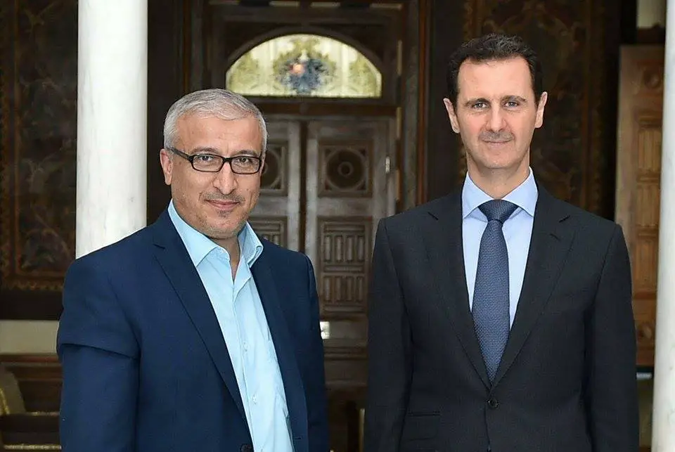 المخرج، إبن الخيام  المهندس رضا قشمر، في صورة تذكارية مع الرئيس بشّار الأسد