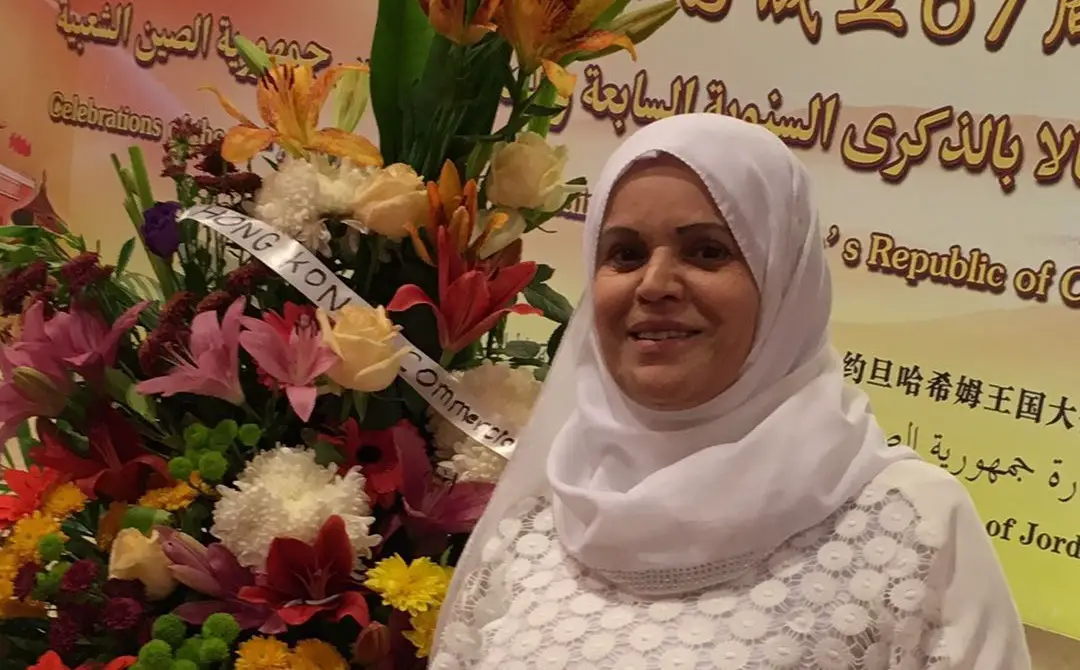 الكاتبة وفاء محمد علي ابو عباس: نحن جيل لم  تتعلق قلوبنا لغير والدينا ولم نبك خلف المربيات عند سفرهم