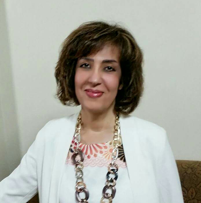 السيدة ليلى رحيّل، المرشحة لانخابات بلدية الخيام، تحرّض المرأة كي تكون الأقوى والأقدر والأبرز والأجمل والأكثر رقياً وأناقة وحضوراً وفع
