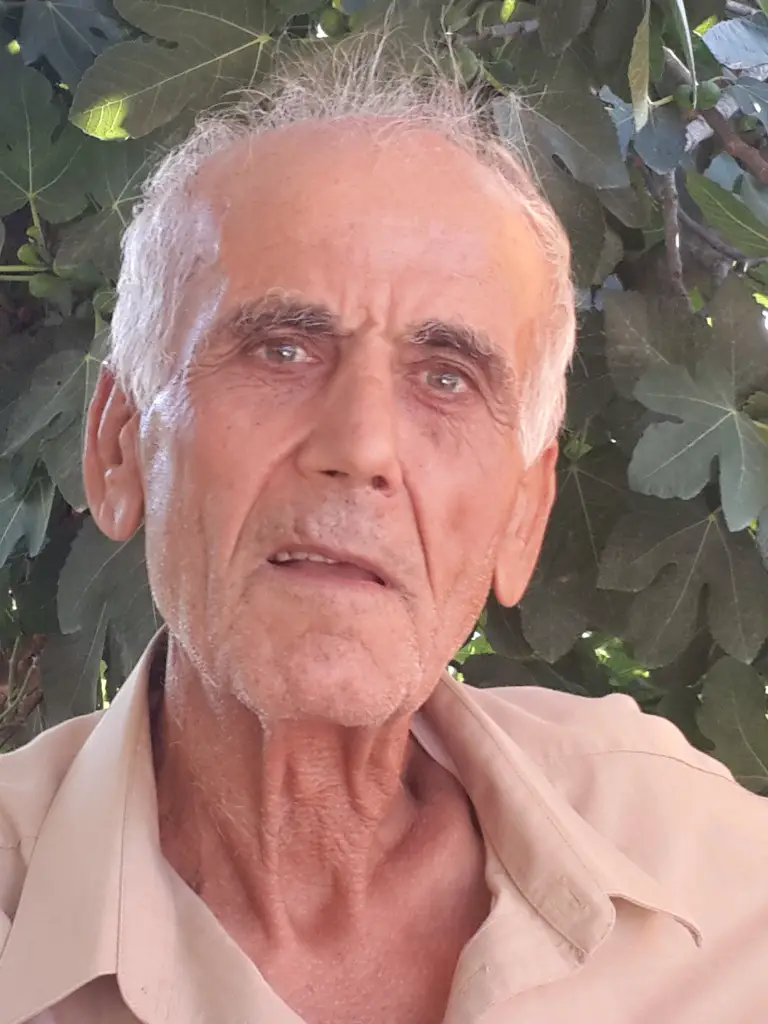 الكاتب علي عبد الحسن مهدي