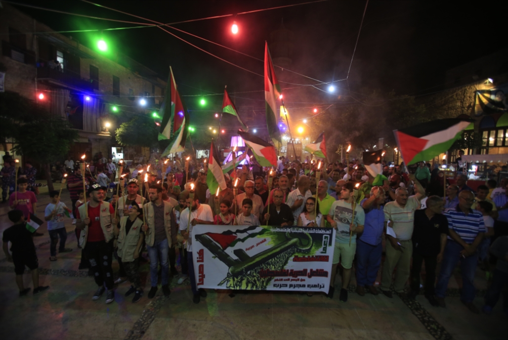 المسيرة شارك فيها شبان وشابات وممثلو القوى والأحزاب اللبنانية والفلسطينية