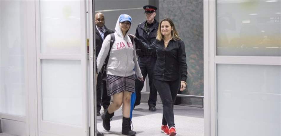 وصول الشابة السعودية رهف القنون إلى مطار تورونتو