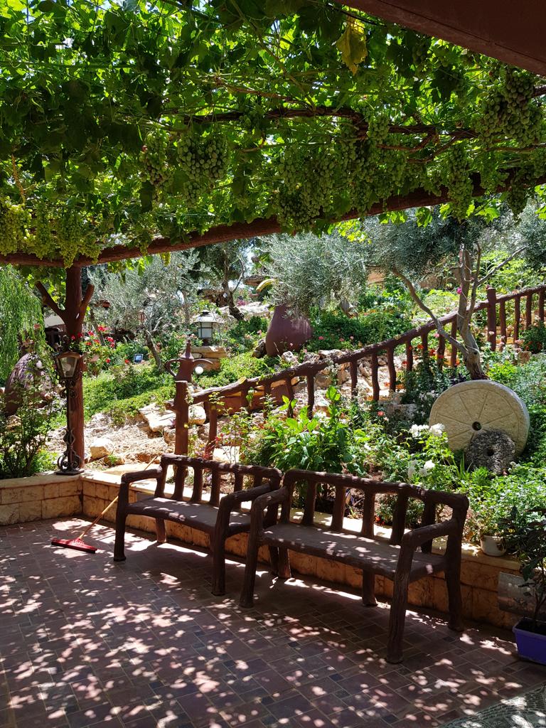 شلالات المياه المتدفقة في دارته