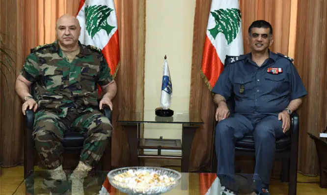 المدير العام لقوى الأمن الداخلي اللواء عماد عثمان وقائد الجيش العماد جوزف عون