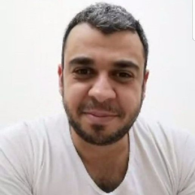 الفقيد الشاب حسن محمود ضيا (35 عاما من بلدة صير الغربية)