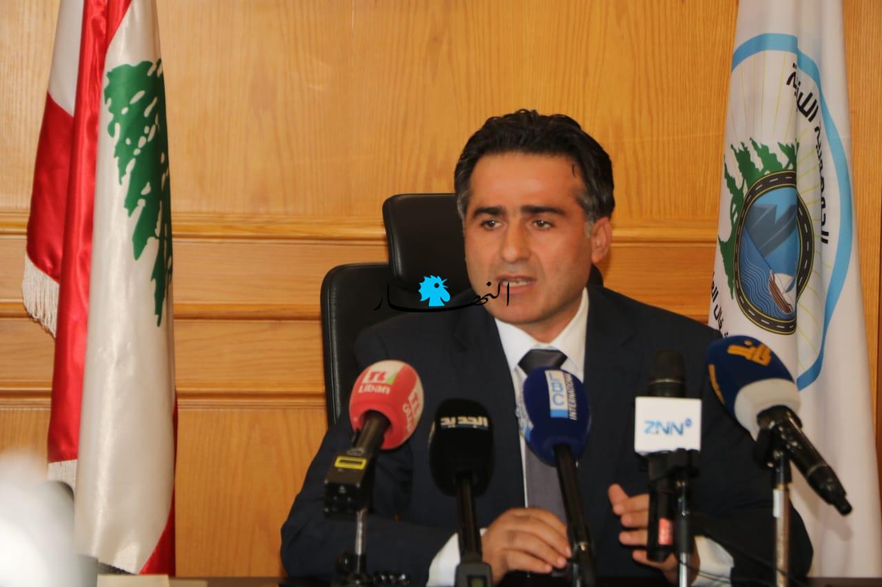 وزير الأشغال العامة والنقل في حكومة تصريف الأعمال علي حميه (جسن عسل)