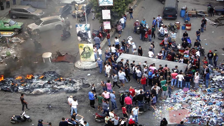 المنطقة محكومة بمنطق الثأر والعشائرية وتشكل بعض أحيائها ملاذاً لعصابات مسلحة (ريشار سمور)