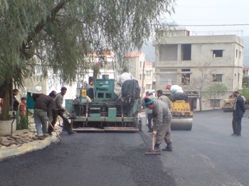 متى سيعاد تعبيد كافة شوارعنا؟