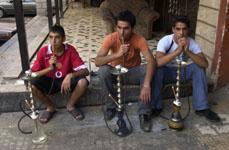 إنتحار جماعي بالمعسّل