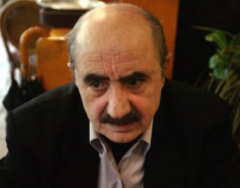 شاعر الخيام الكبير الأستاذ حسن عبدالله