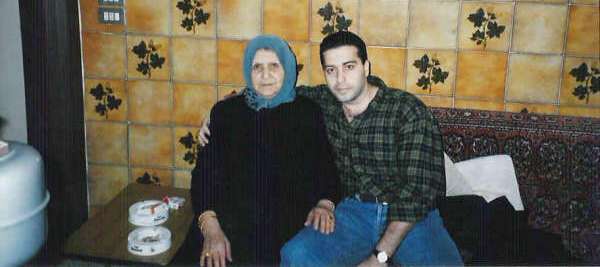 إلى جانب الجدّة... وما أصعب الفراق