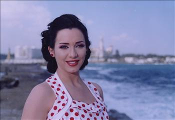 فواخرجي في دور «جيهان» حبيبة عبد الحليم حافظ في «حليم»