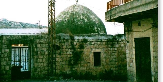 حسينية بنت جبيل القديمة في الساحة