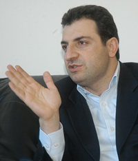 وزير الدولة لشؤون مجلس النواب وائل أبو فاعور