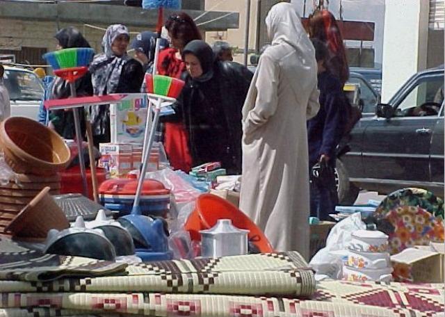 سوق شعبي في قرى الجنوب