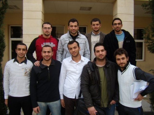 صاحب الطلّة الجميلة بين زملائه