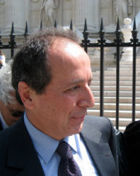 اللواء السيد في باريس