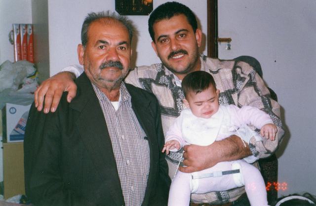 فؤاد ووالده المرحوم أبو علي عبد الحسين فارس عواضة