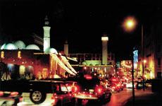 تزيين الشوارع وإضاءتها