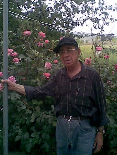 المرحوم حسين خليل محمد عبدالله.. كنت خير الصديق