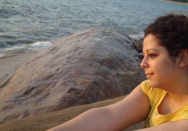 ذكرياتنا الجميلة.. نهرب اليها كلما طرق الحزن بابنا