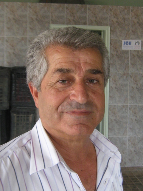 المزارع نجيب رمال