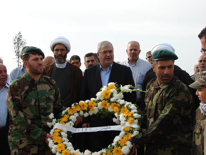 النائب رعد يضع اكليل من الزهر على نصب الشهداء في مليتا