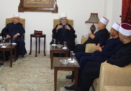 الشيخ مرسل نصر خلال زيارته العلامة الشيخ عفيف النابلسي