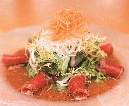 أحد أطباق السلاطة من ابتكار الشيف نوبو